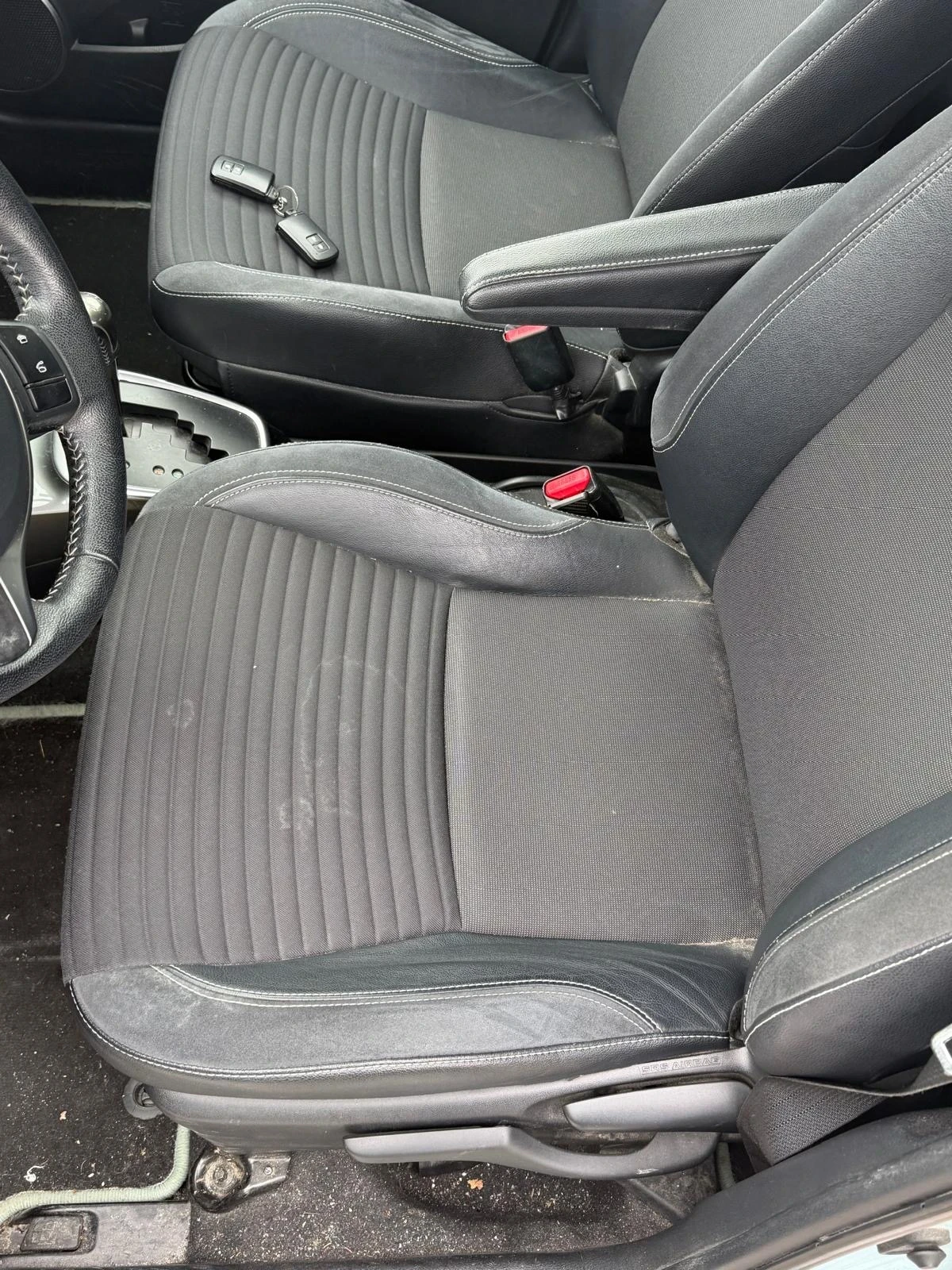 Toyota Yaris 126000км* ПАНОРАМА* КОЖА* LED* NAVI* КАМЕРА, снимка 10 - Автомобили и джипове - 54442771