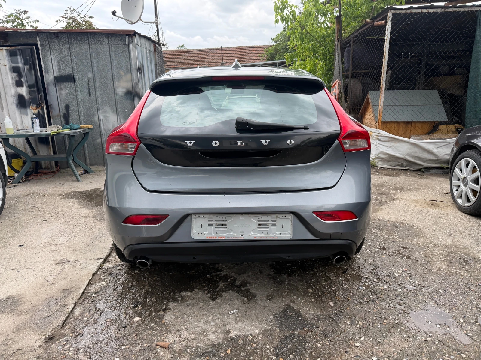 Volvo V40 2.0D4 190HP R-DIZZINE NOVA 2017G EURO6 , снимка 7 - Автомобили и джипове - 54484442