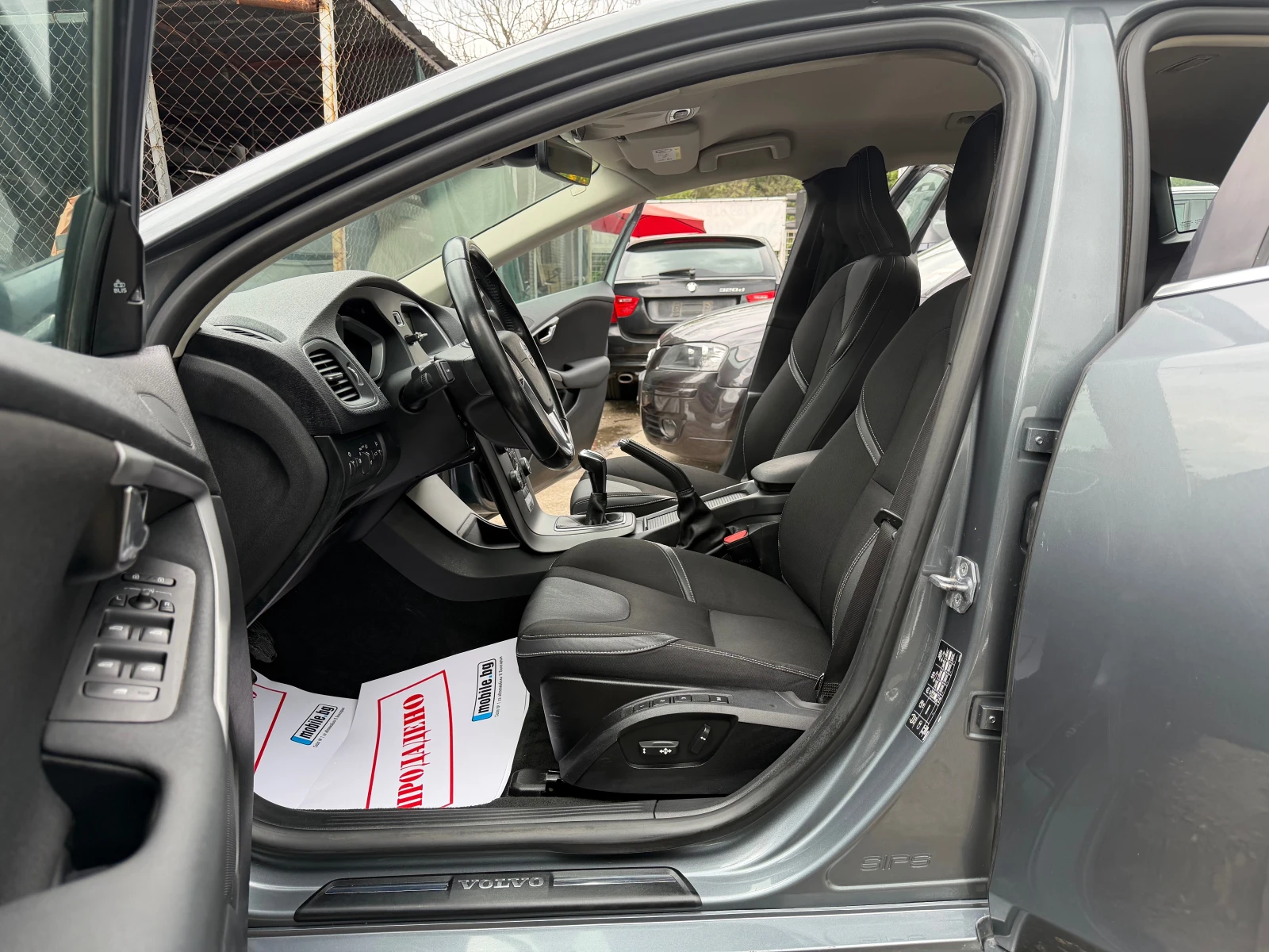 Volvo V40 2.0D4 190HP R-DIZZINE NOVA 2017G EURO6 , снимка 10 - Автомобили и джипове - 54484442