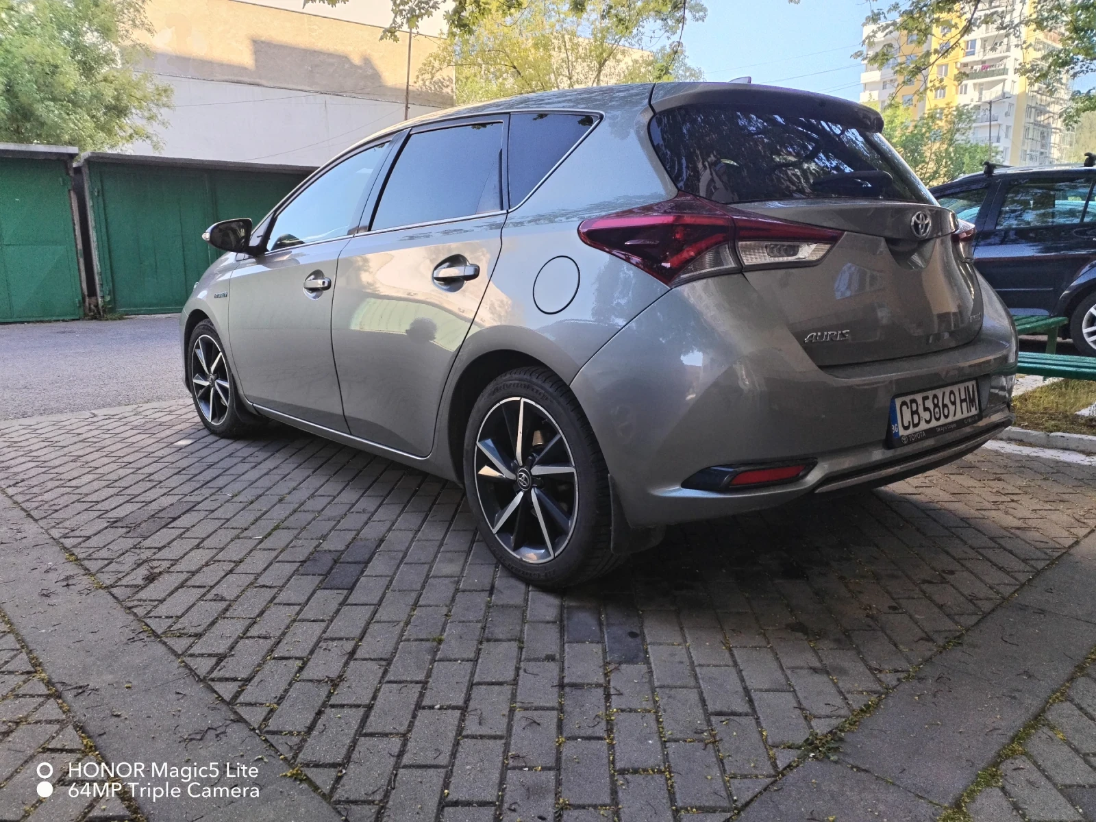 Toyota Auris, снимка 3 - Автомобили и джипове - 54527273