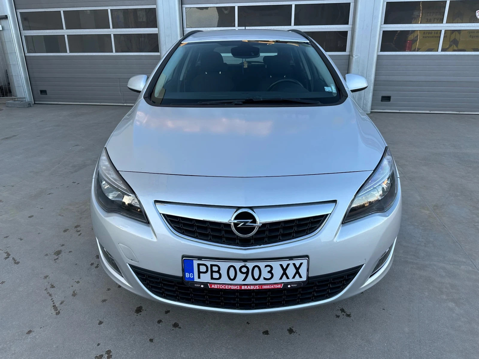 Opel Astra 1.7 CDTI, снимка 2 - Автомобили и джипове - 54642353