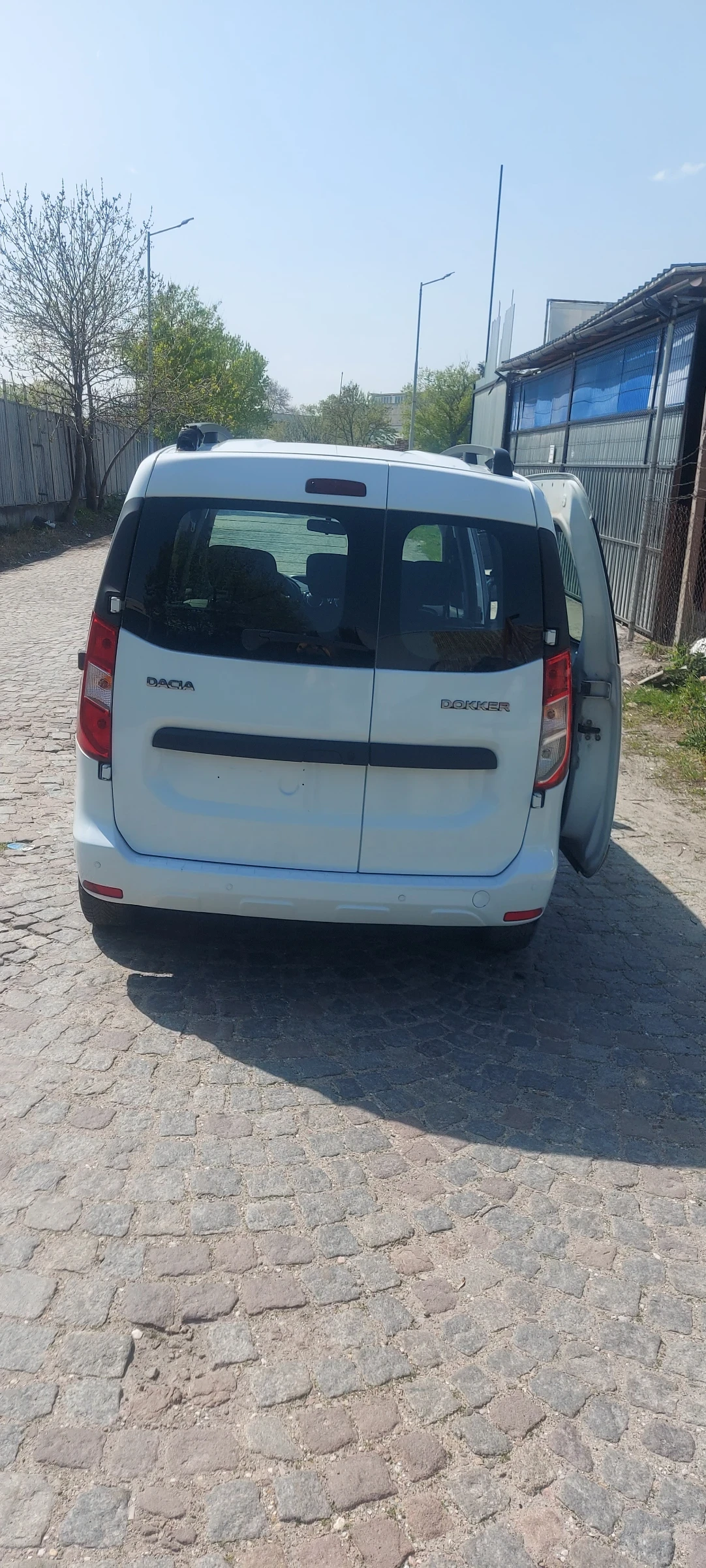 Dacia Dokker, снимка 11 - Автомобили и джипове - 54783691
