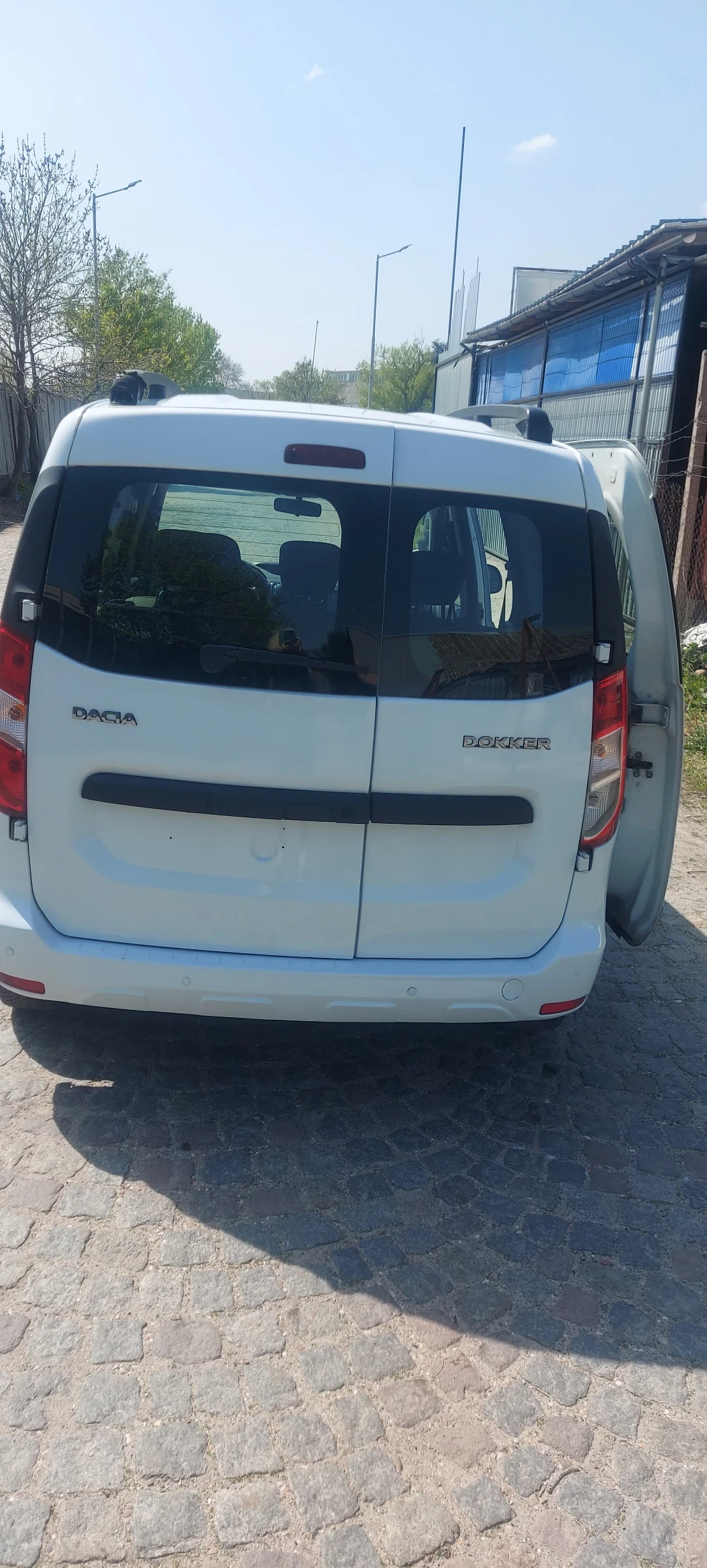 Dacia Dokker, снимка 15 - Автомобили и джипове - 54783691