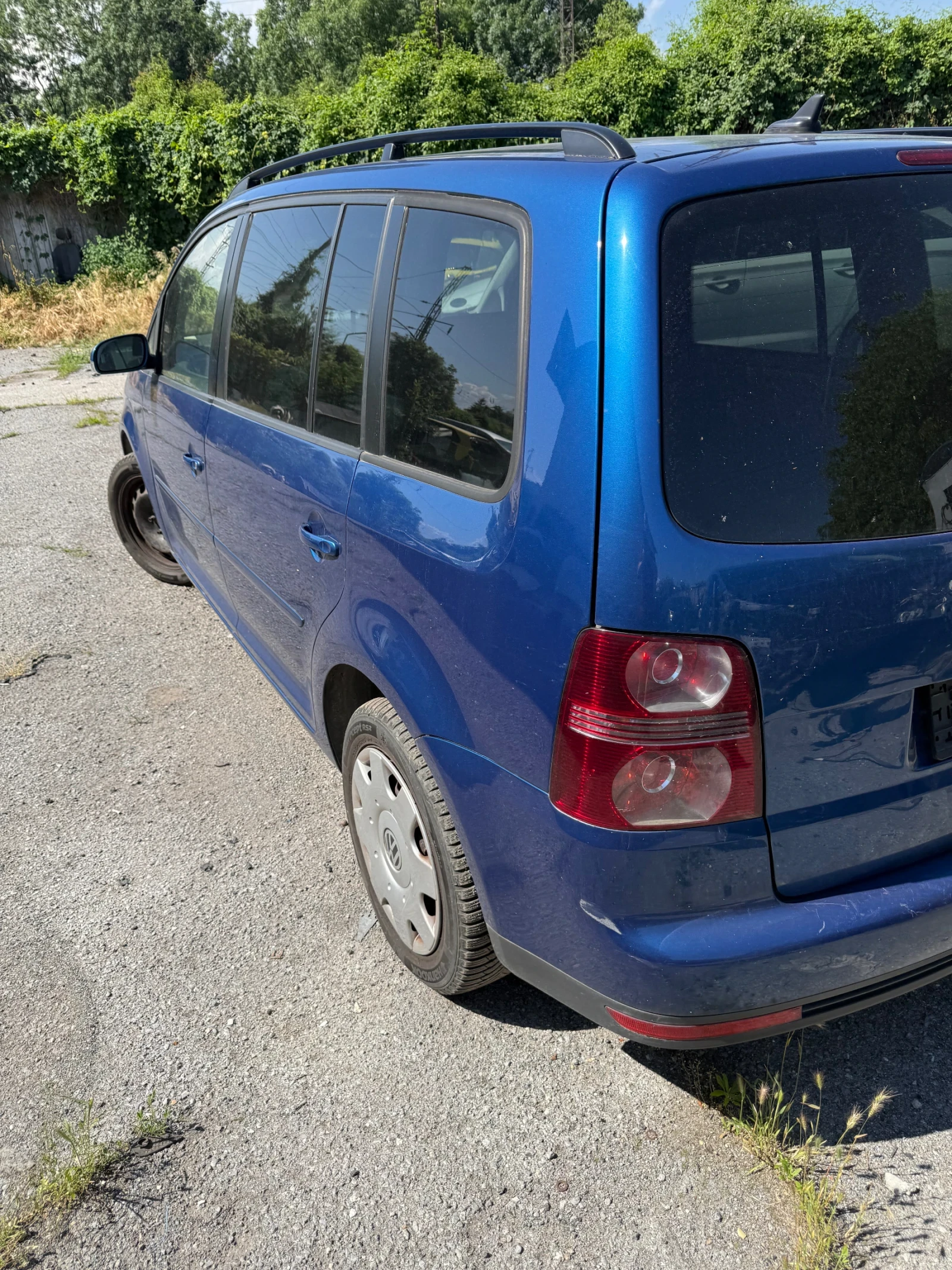 VW Touran 2.0 Метан, снимка 4 - Автомобили и джипове - 54830578