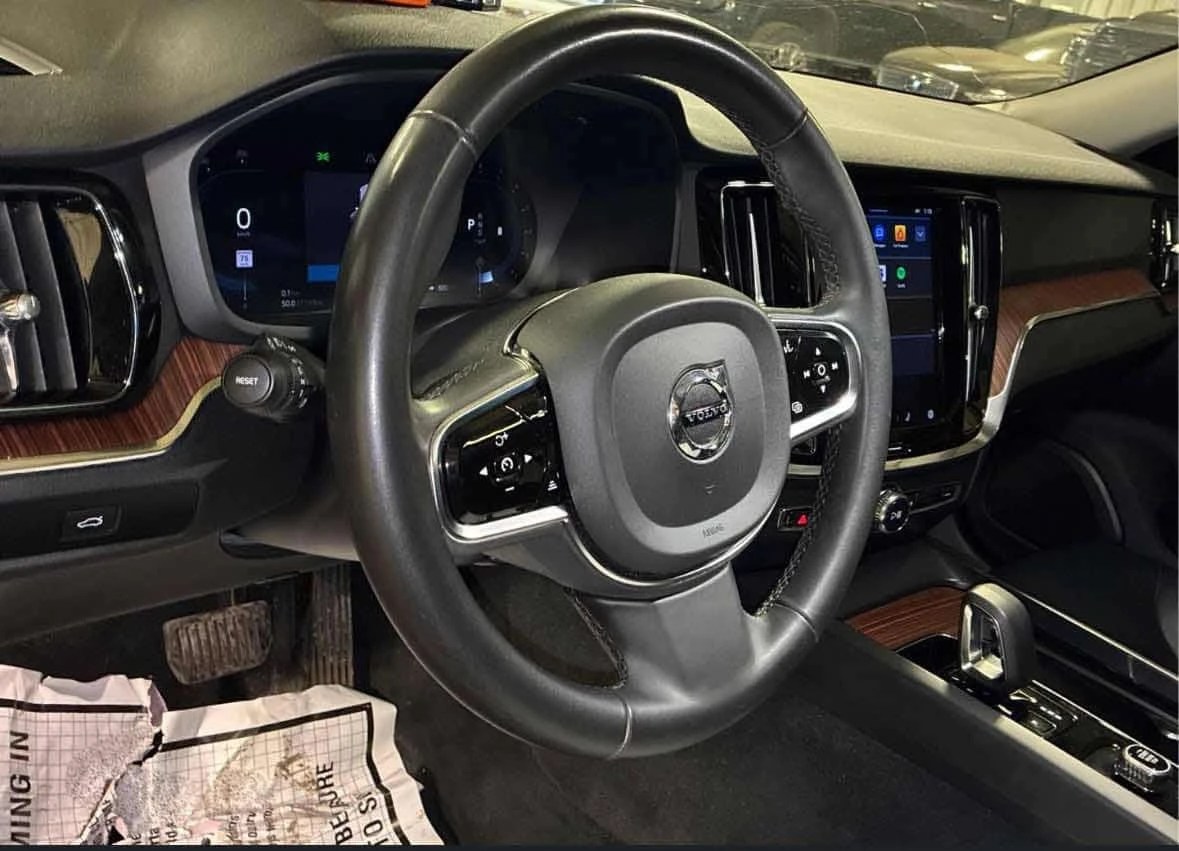 Volvo S60 Plus Dark Theme| 360CAM| PANO| ПАМЕТ| , снимка 13 - Автомобили и джипове - 54838941