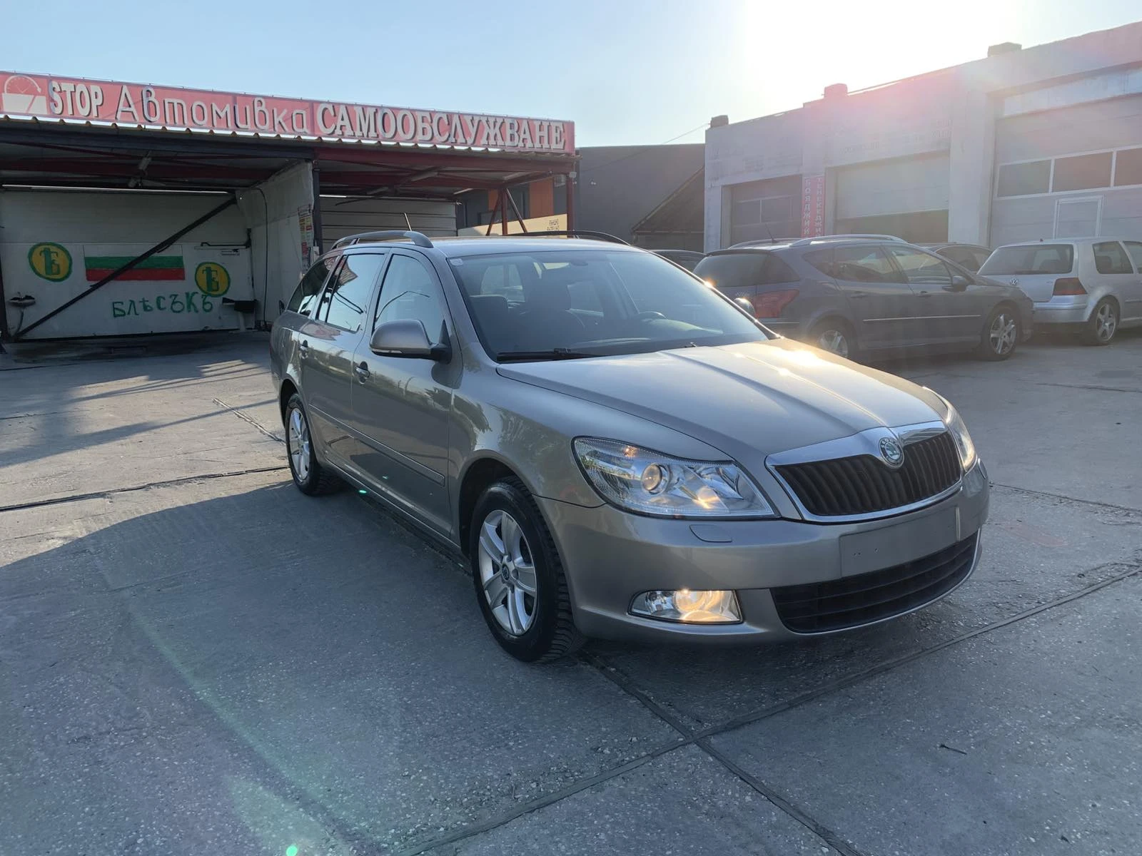 Skoda Octavia 1.6 TDI 105 k.c., снимка 2 - Автомобили и джипове - 54842739
