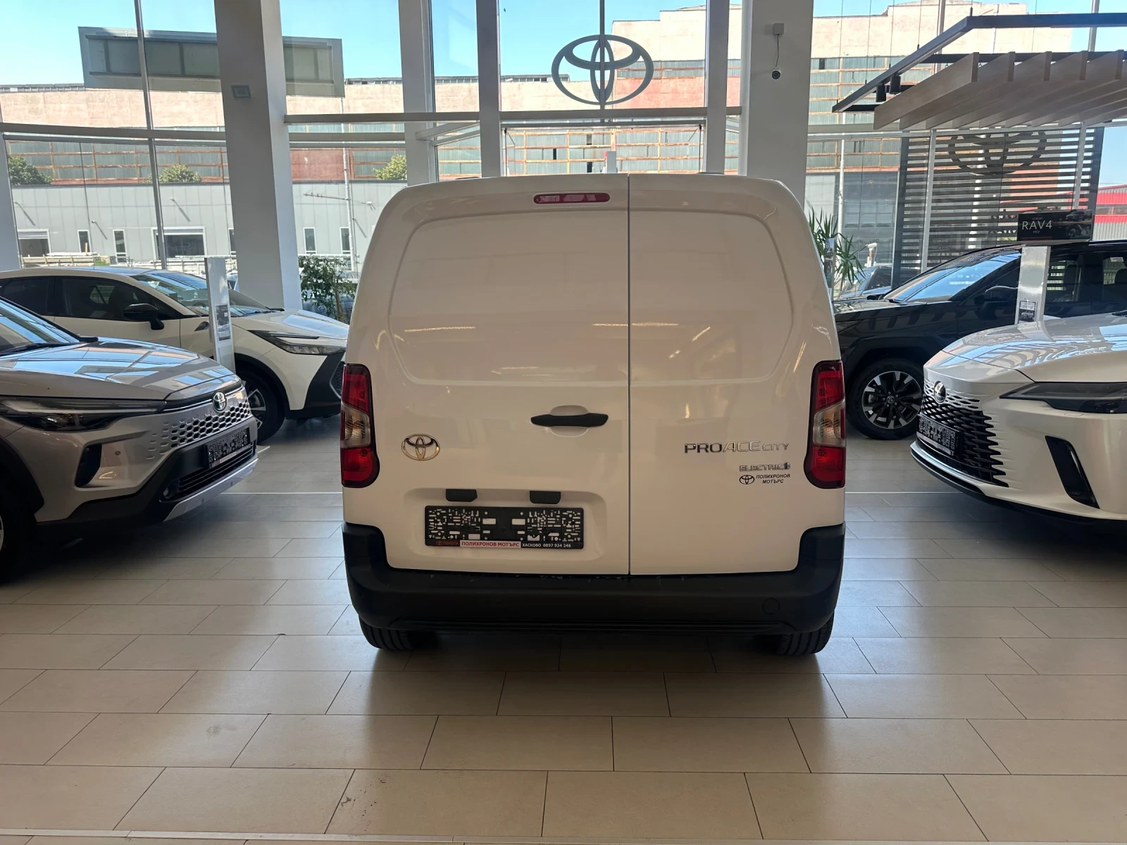 Toyota Proace City L1* Electric, снимка 4 - Автомобили и джипове - 54855706