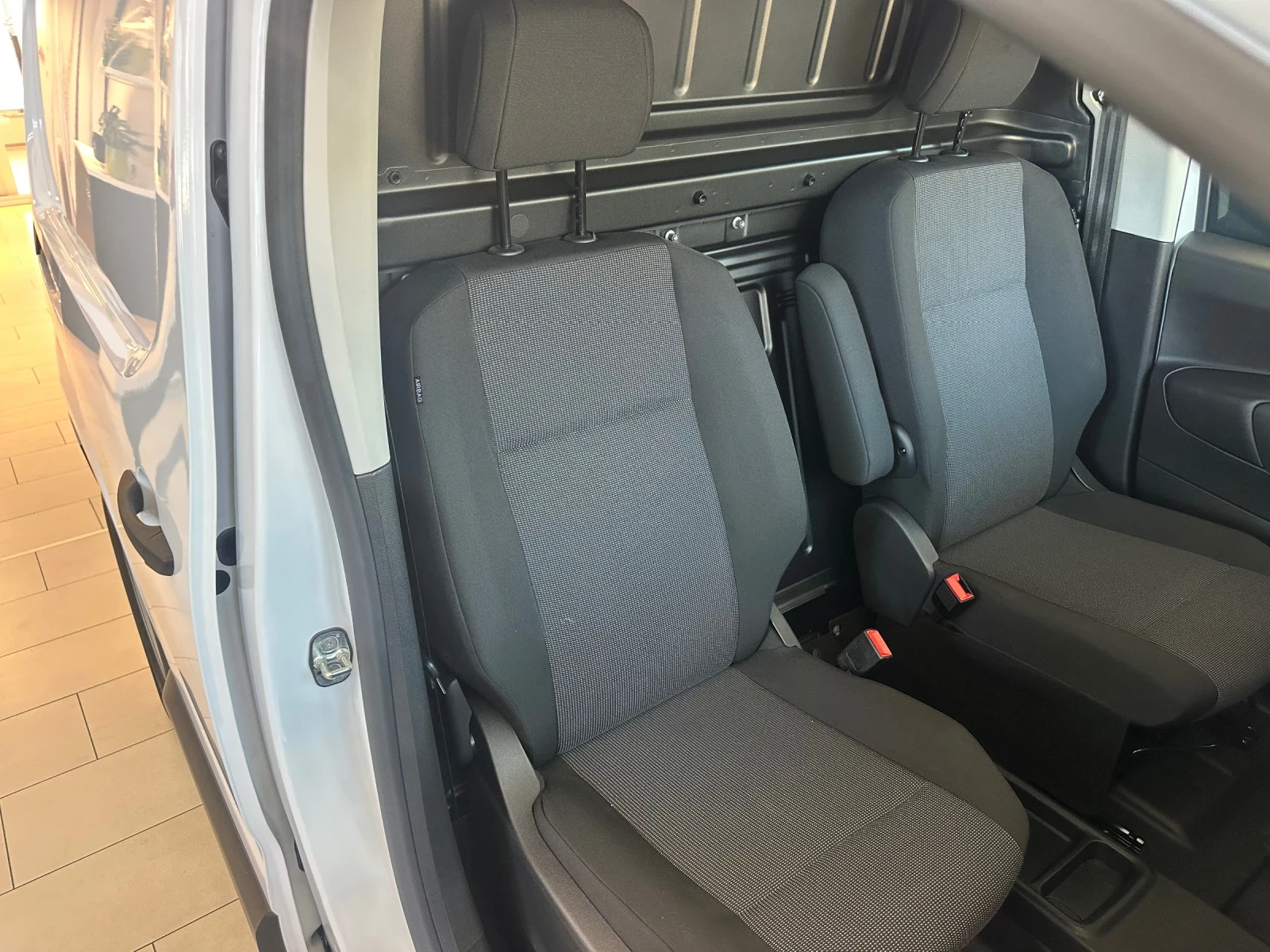 Toyota Proace City L1* Electric, снимка 8 - Автомобили и джипове - 54855706