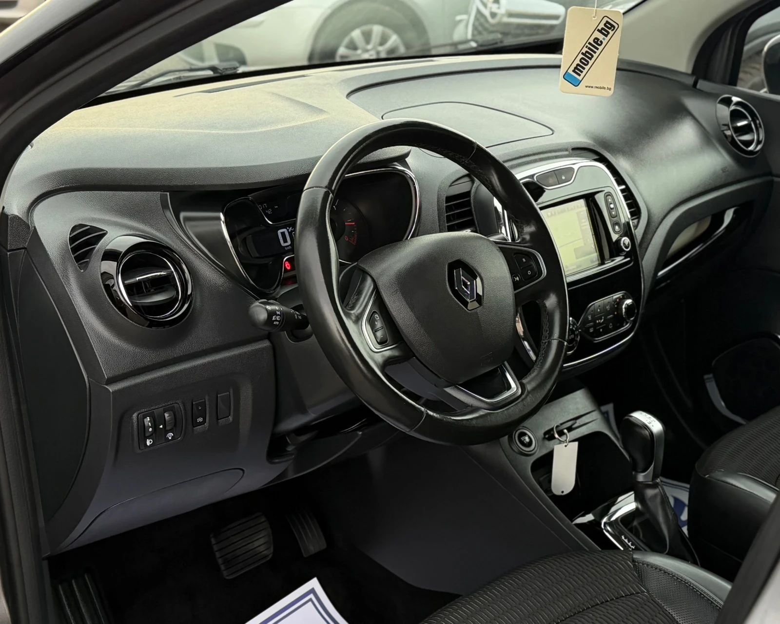 Renault Captur 1.5 DCi R-Link * АВТОМАТ * , снимка 10 - Автомобили и джипове - 54948772