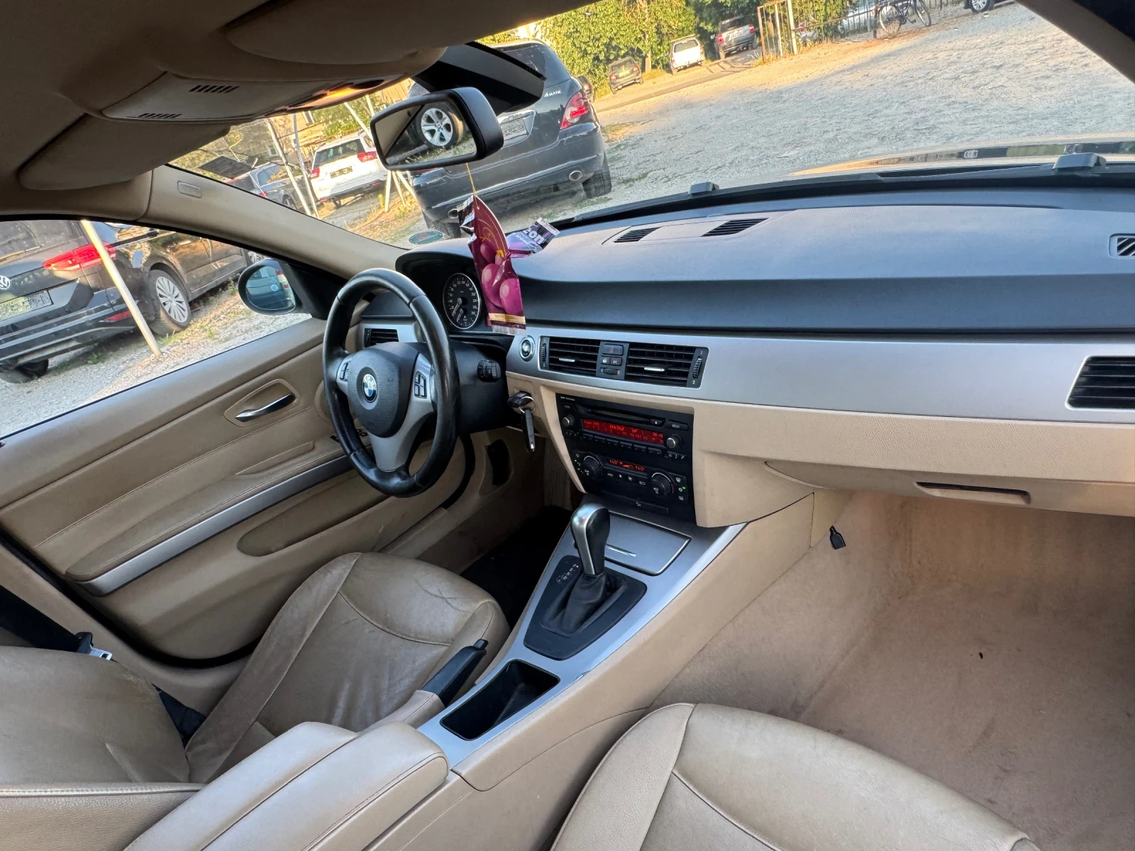 BMW 330, снимка 11 - Автомобили и джипове - 55089973