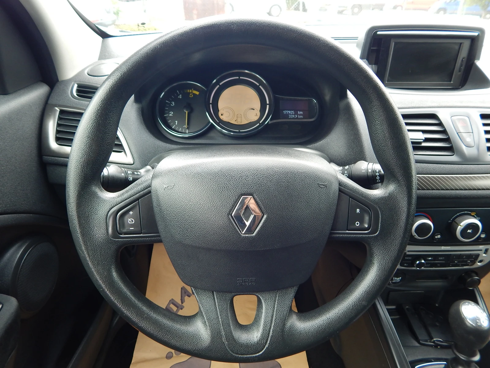 Renault Megane 1.5DCI* 177000km* , снимка 11 - Автомобили и джипове - 55278100