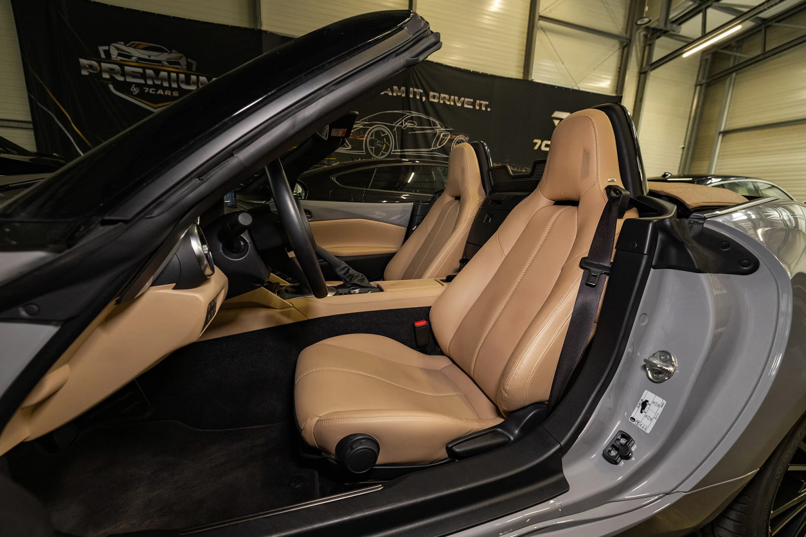 Mazda Mx-5 | Kazzari 2.0 Skyactiv-G | �������� |  | Mobile.bg � ����������� 11