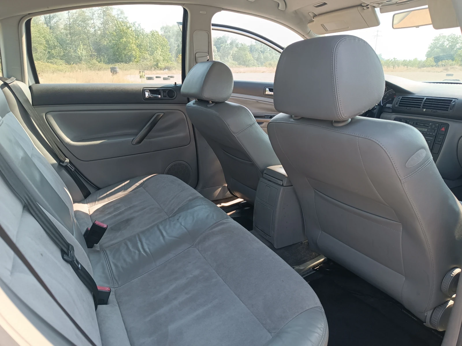 VW Passat, снимка 5 - Автомобили и джипове - 55709342