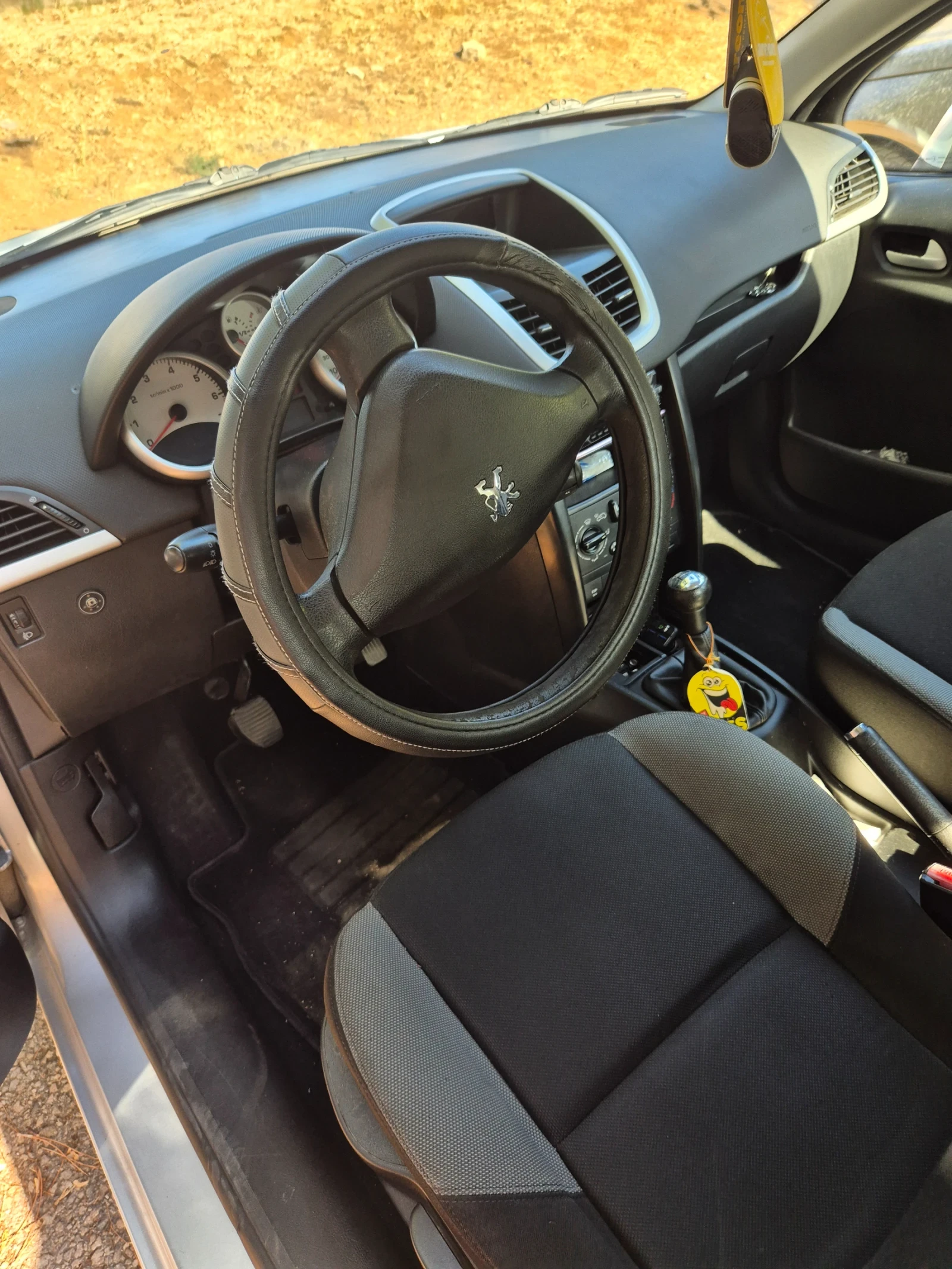 Peugeot 207, снимка 4 - Автомобили и джипове - 55889788
