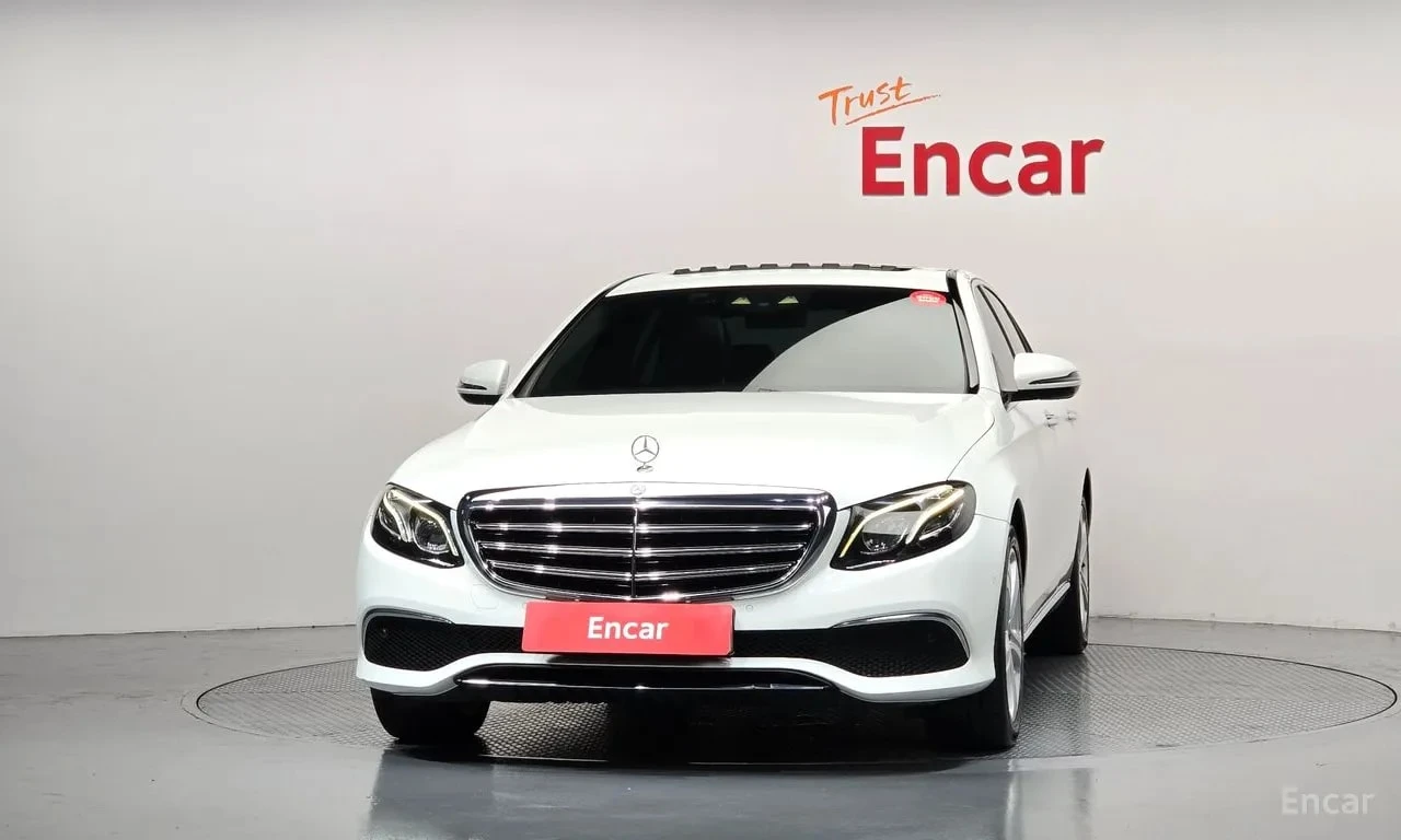 Mercedes-Benz E 220 * E220d Exclusive * ЦЕНА ДО БГ, снимка 2 - Автомобили и джипове - 55901090