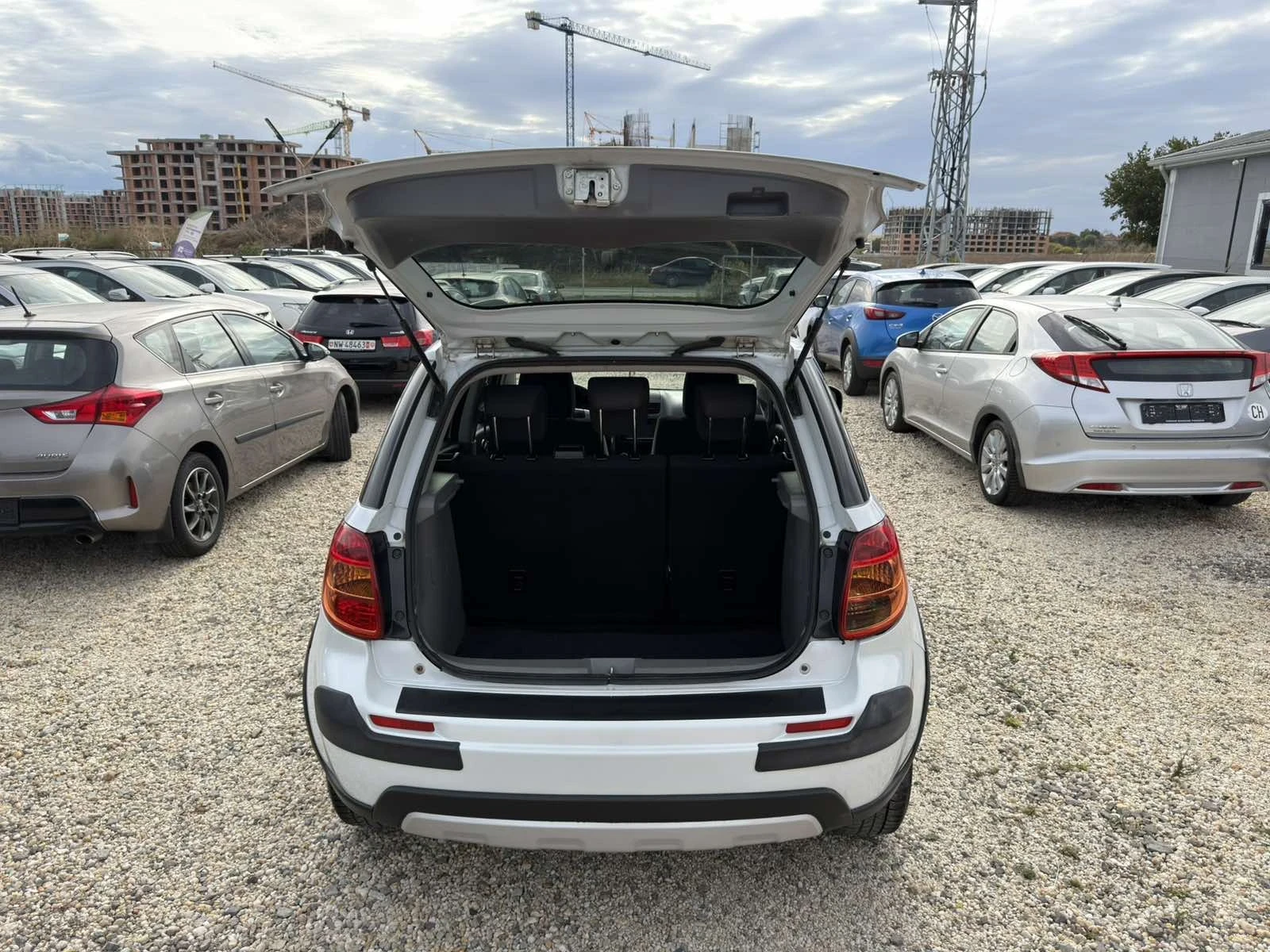 Suzuki SX4 1.6 4x4, снимка 8 - Автомобили и джипове - 56184540