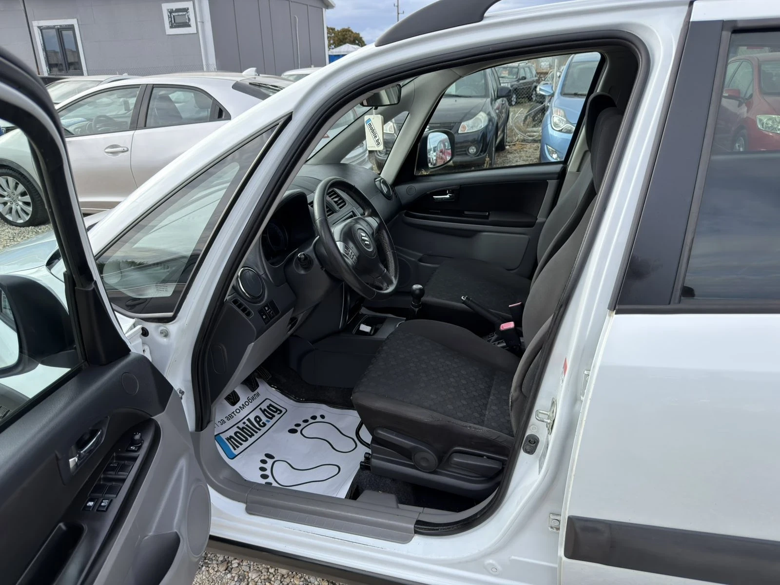 Suzuki SX4 1.6 4x4, снимка 9 - Автомобили и джипове - 56184540