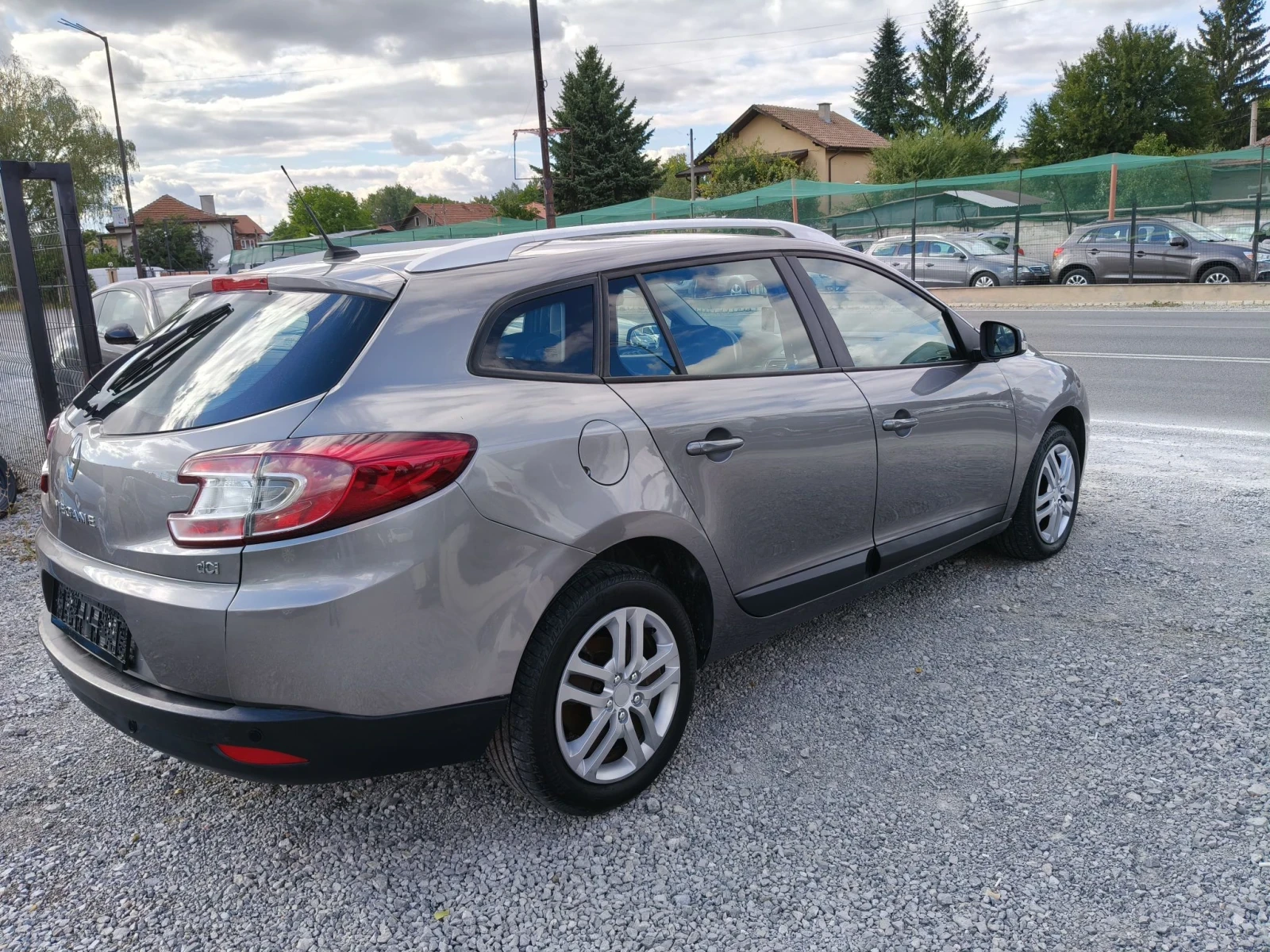 Renault Megane 1.5 dCi NAVI, снимка 5 - Автомобили и джипове - 56275397