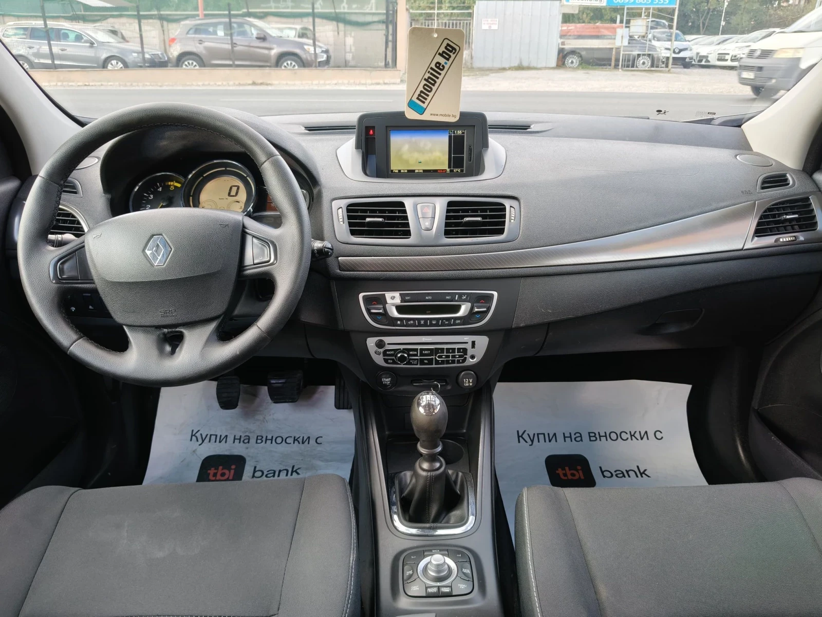Renault Megane 1.5 dCi NAVI, снимка 13 - Автомобили и джипове - 56275397