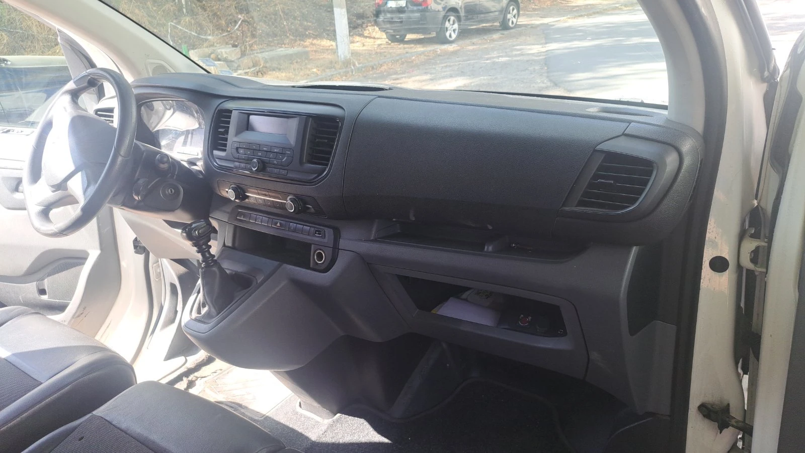 Citroen Jumpy 2.0 BlueHDi 120, снимка 2 - Автомобили и джипове - 56294103