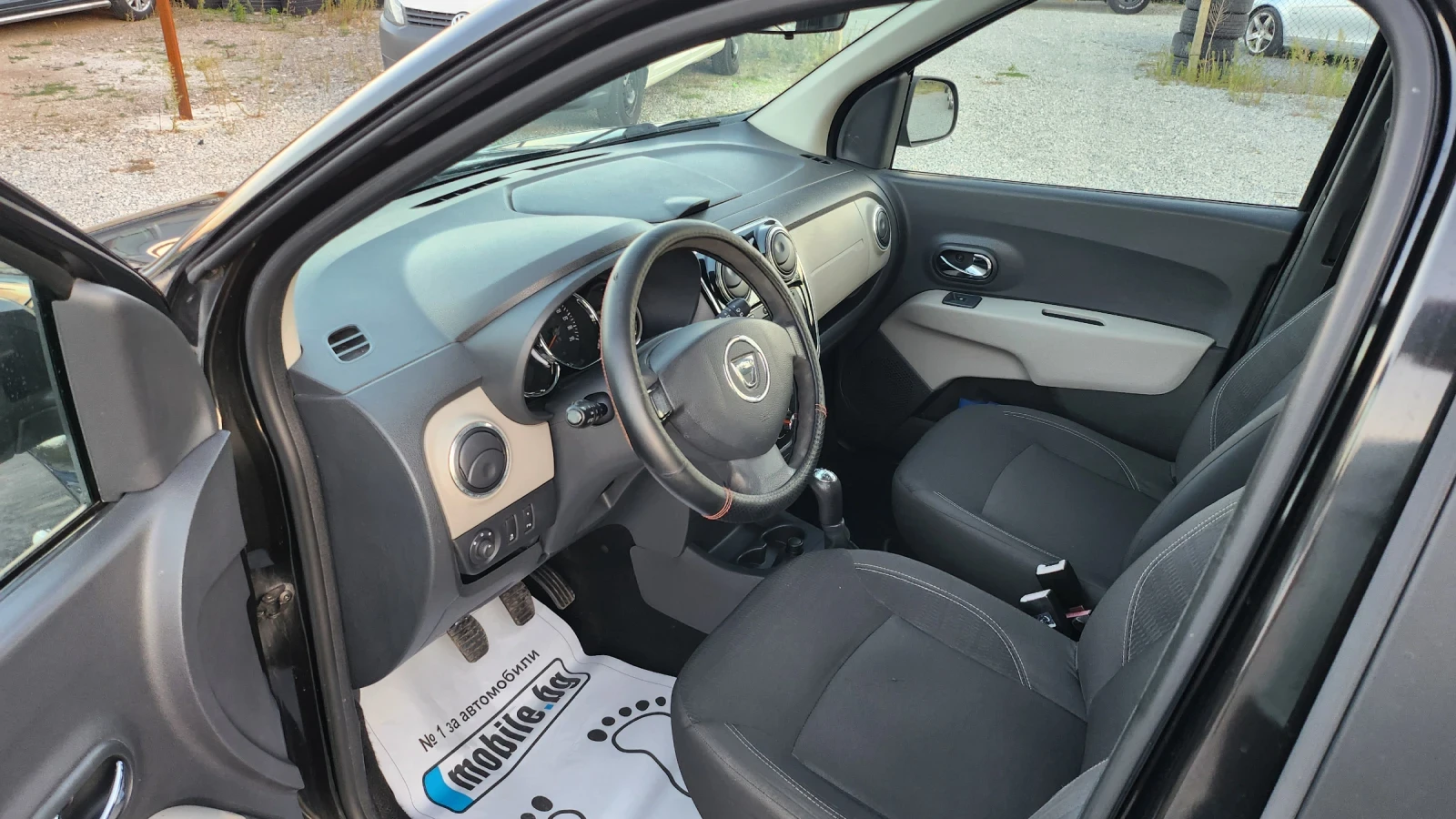 Dacia Lodgy 1.6  Навигация, снимка 13 - Автомобили и джипове - 56324054