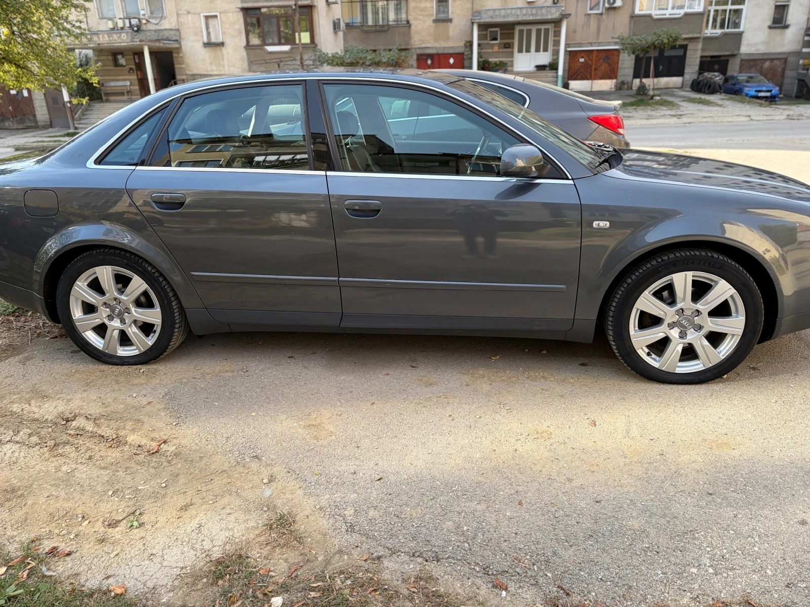 Audi A4, снимка 3 - Автомобили и джипове - 56407895