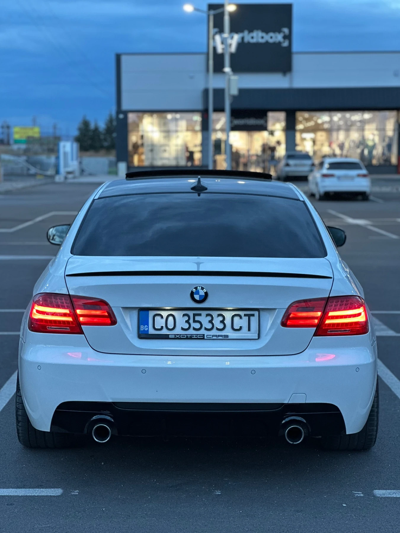 BMW 335, снимка 6 - Автомобили и джипове - 56416440