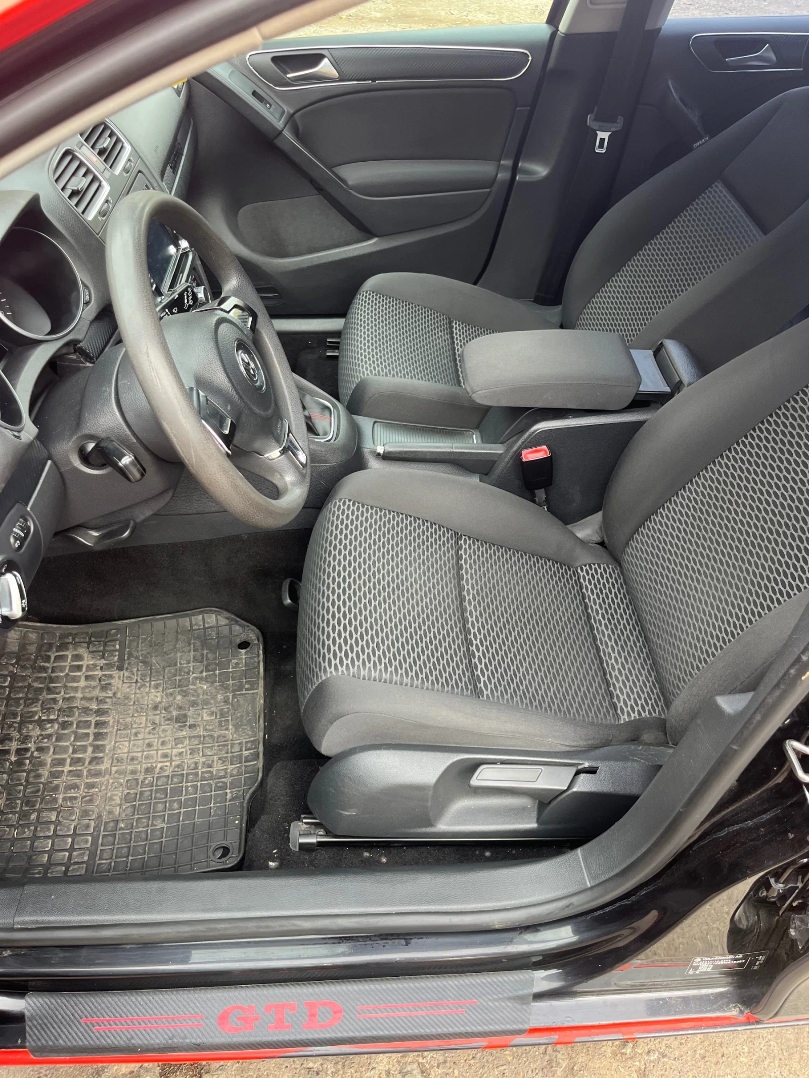 VW Golf, снимка 10 - Автомобили и джипове - 56522475