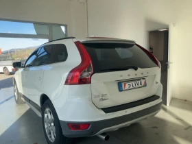 Volvo XC60 2.4D DRIVe Momentum Drive, снимка 2