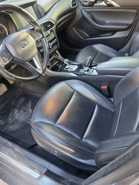 Infiniti Q30 Premium Tech, снимка 10
