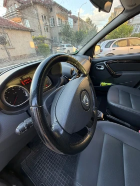 Dacia Duster 1.5 dci Prestige 4x2, снимка 13