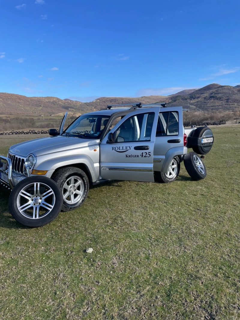 Jeep Cherokee, снимка 3 - Автомобили и джипове - 48591562