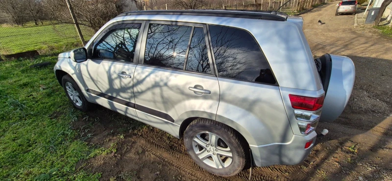 Suzuki Grand vitara, снимка 7 - Автомобили и джипове - 48630294