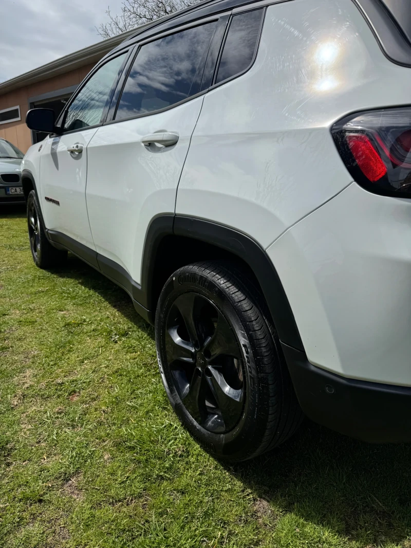 Jeep Compass Trailhawk Elite 4x4 с нова газова уредба, снимка 12 - Автомобили и джипове - 52555343