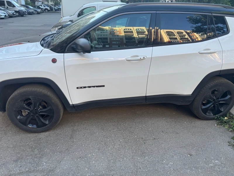 Jeep Compass Trailhawk Elite 4x4 с нова газова уредба, снимка 8 - Автомобили и джипове - 52555343