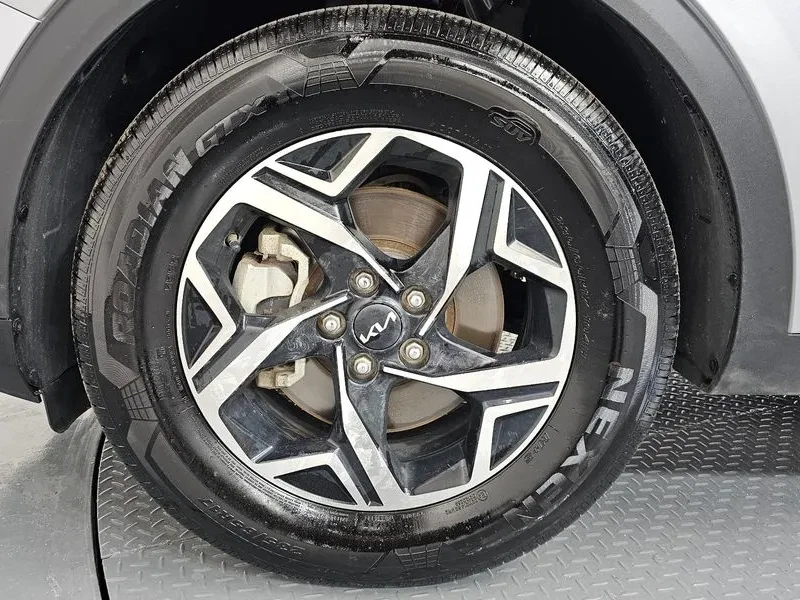 Kia Sportage 2.0 CRDi 4WD, снимка 5 - Автомобили и джипове - 54276460