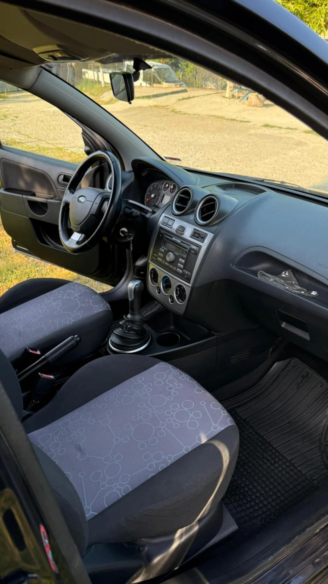 Ford Fiesta  - изображение 4