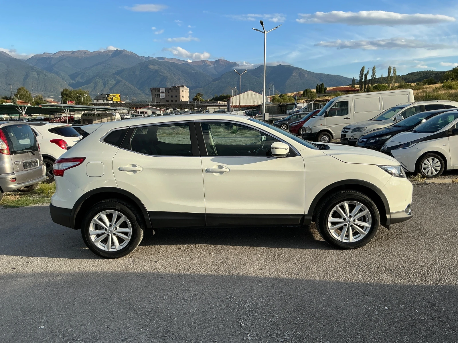 Nissan Qashqai 1.5 DCI - изображение 4