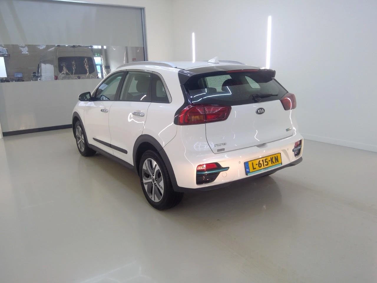 Kia Niro 39 kWh DynamicLine, снимка 3 - Автомобили и джипове - 53907871