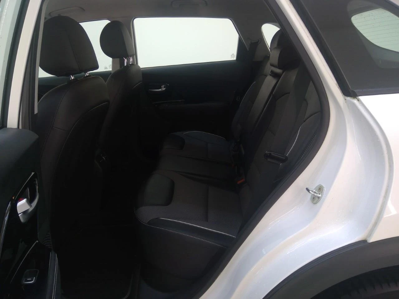 Kia Niro 39 kWh DynamicLine, снимка 11 - Автомобили и джипове - 53907871