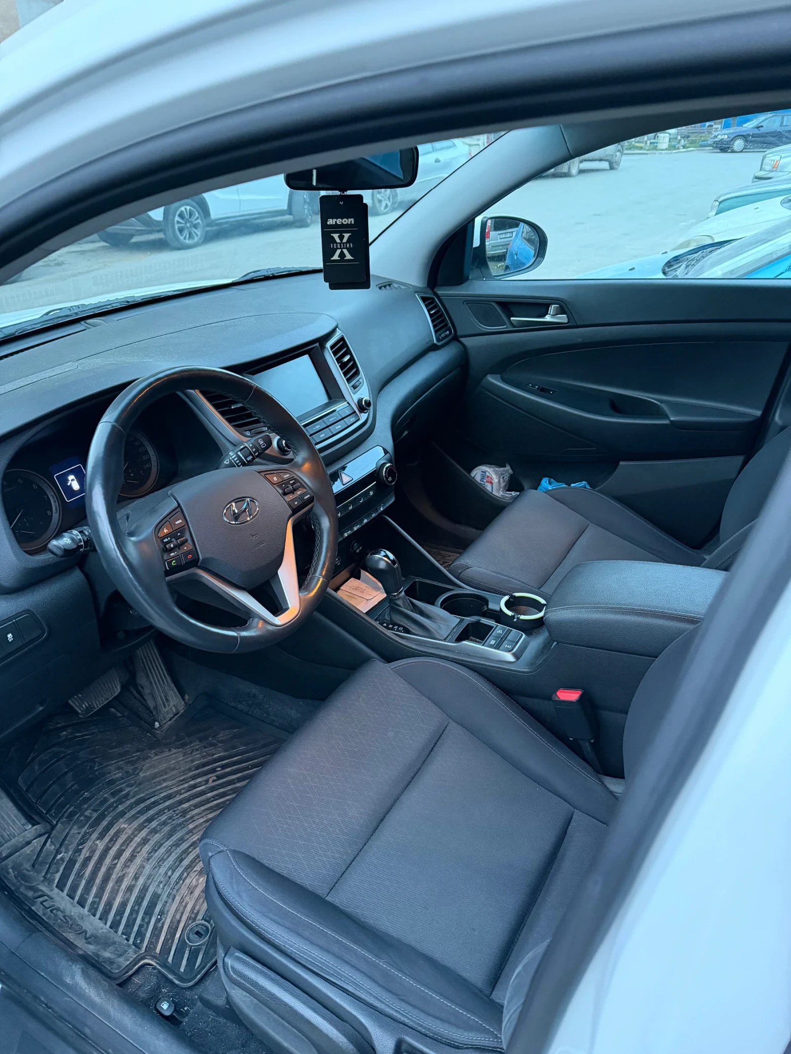 Hyundai Tucson, снимка 6 - Автомобили и джипове - 53904697