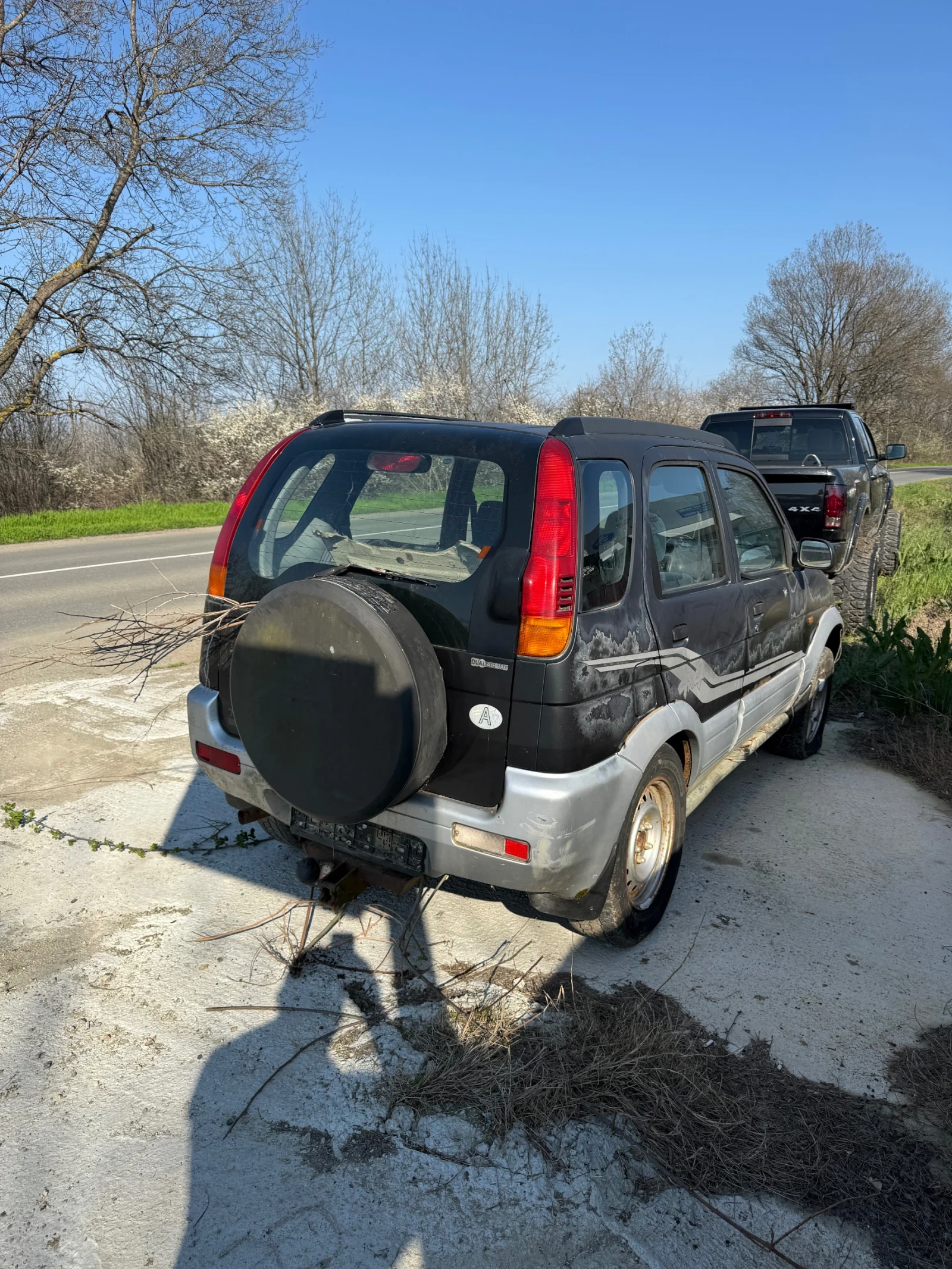 Daihatsu Terios За части може и цяла, снимка 2 - Автомобили и джипове - 54100263