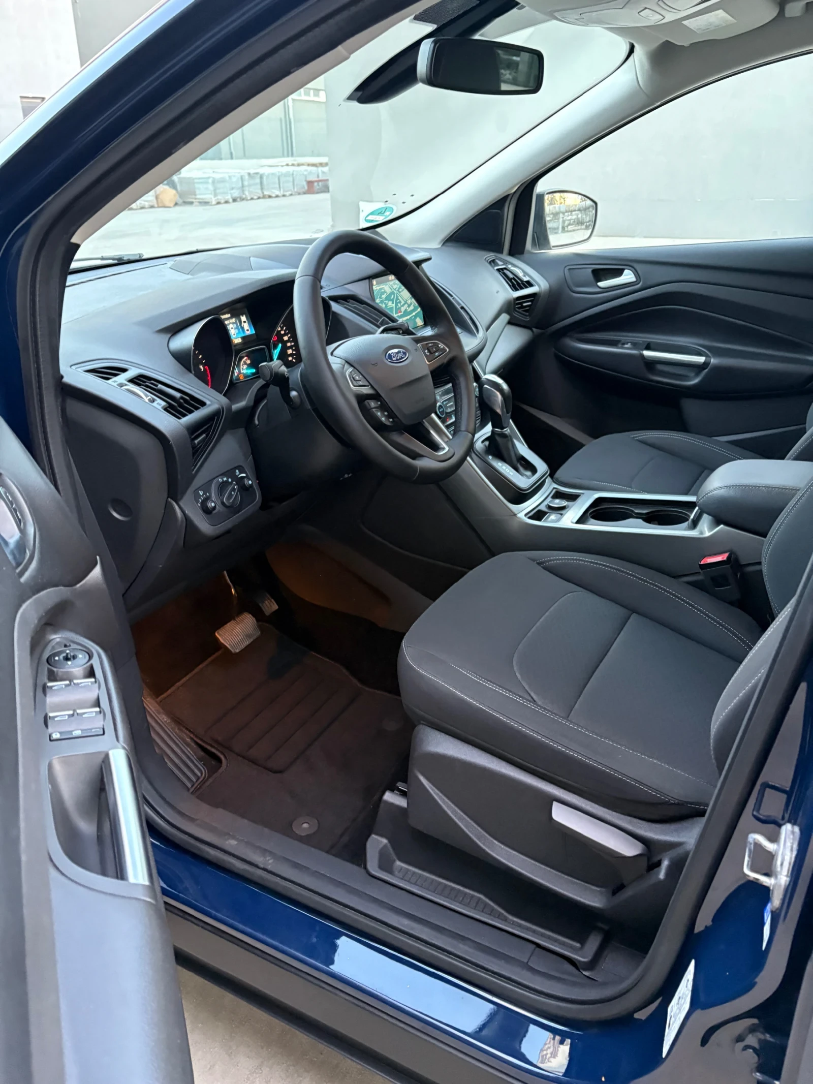 Ford Kuga 2.0 diesel 180hp Automatic, снимка 13 - Автомобили и джипове - 54129048