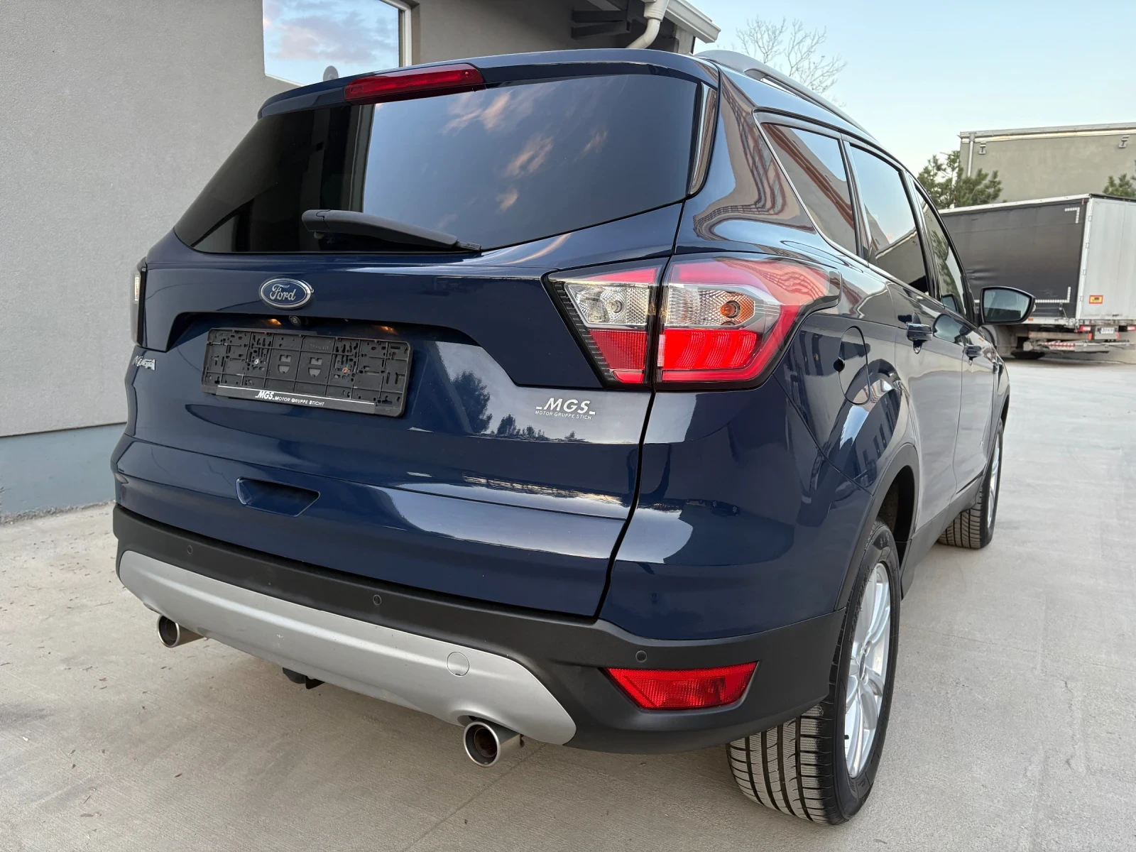 Ford Kuga 2.0 diesel 180hp Automatic, снимка 7 - Автомобили и джипове - 54129048