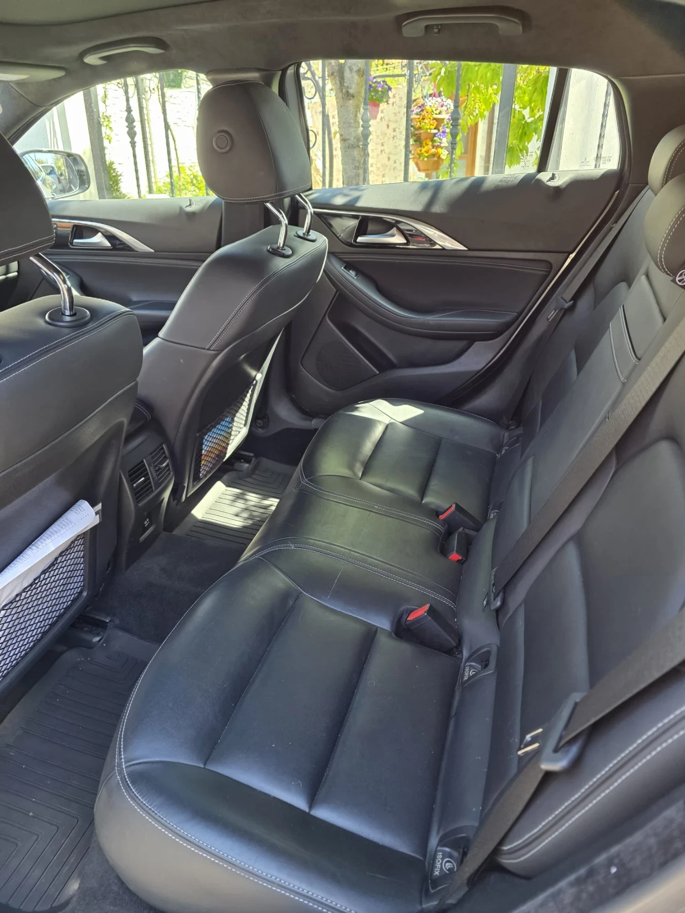 Infiniti Q30 Premium Tech, снимка 12 - Автомобили и джипове - 54286655