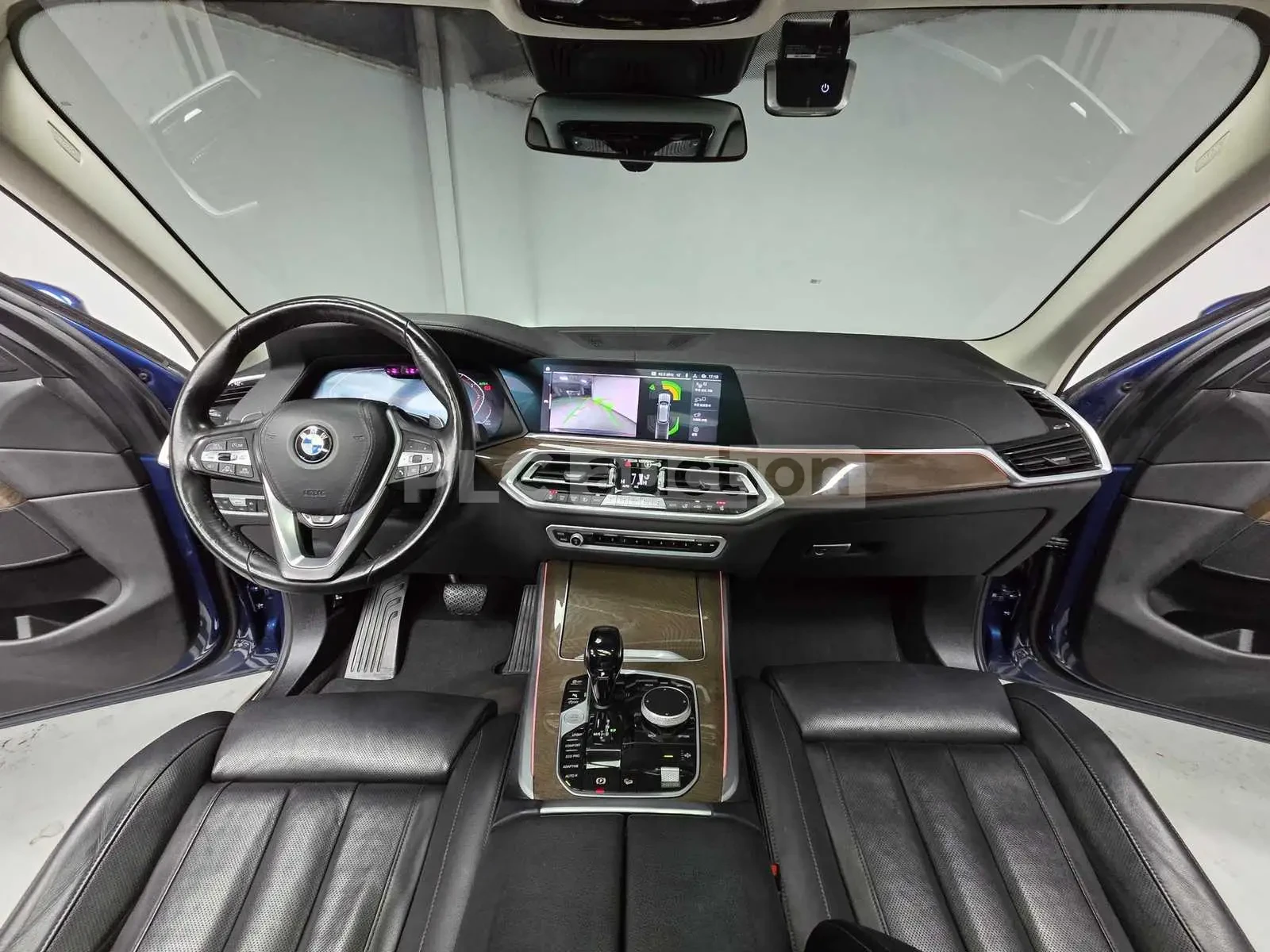 BMW X5 * D* 360* HeadUp* Keyless* АВТОКРЕДИТ, снимка 7 - Автомобили и джипове - 54553406