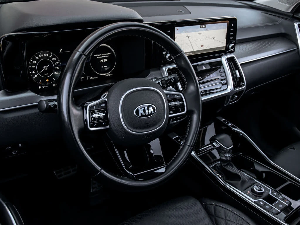 Kia Sorento Prestige 2.5T AWD /HUD/  6 места / Панорама / Full, снимка 8 - Автомобили и джипове - 54626532