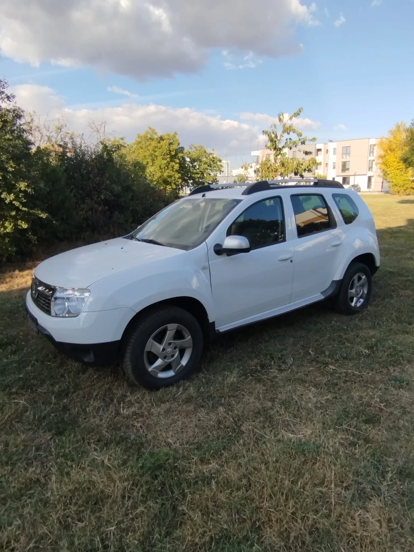 Dacia Duster 1.5 dci Prestige 4x2, снимка 2 - Автомобили и джипове - 55994875