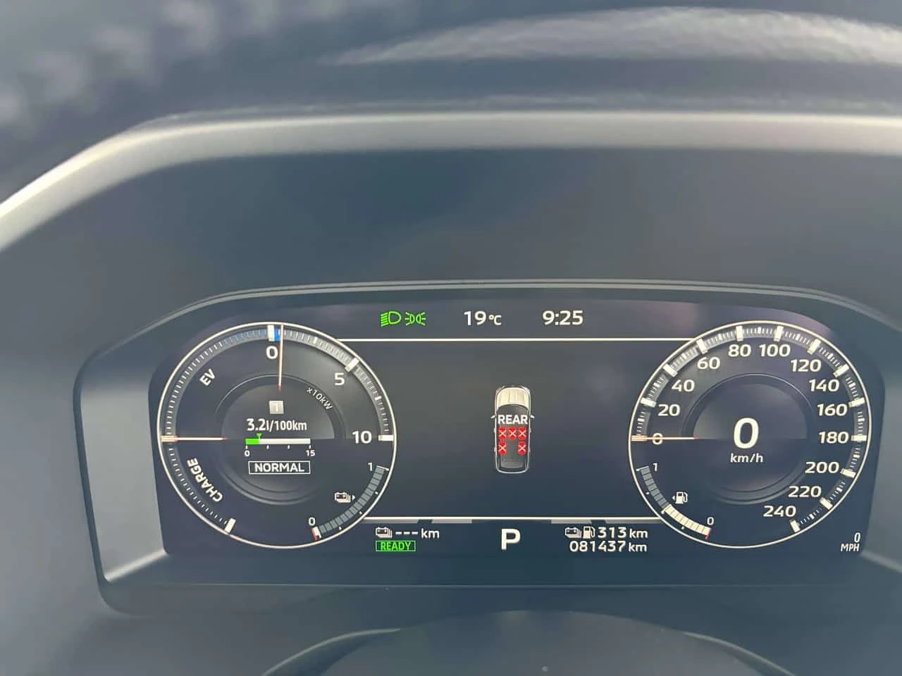 Mitsubishi Outlander * 2.4 Plug in Hybrid PHEV * CARFAX *  | Mobile.bg � ����������� 14