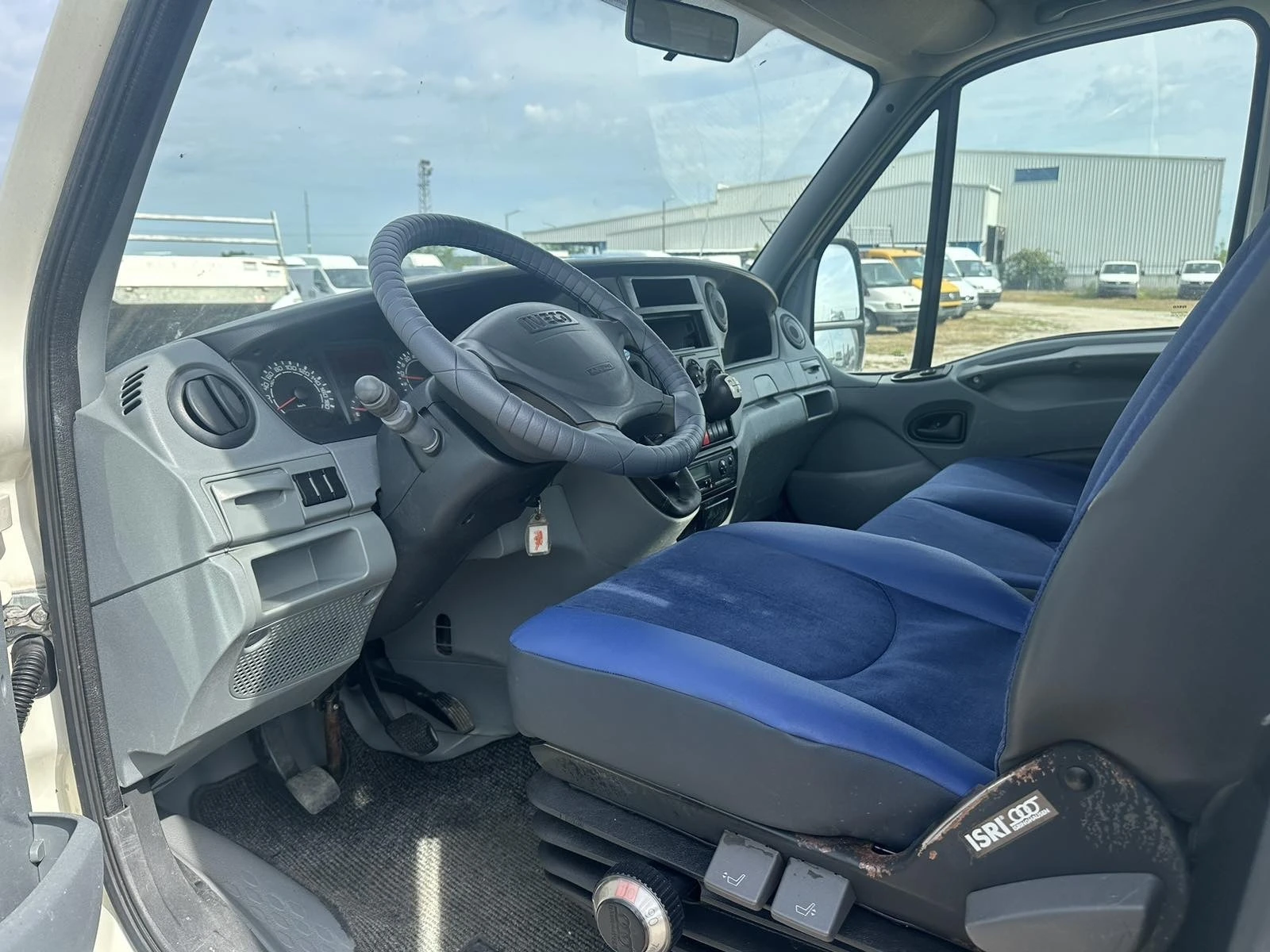 Iveco 4012 40c18 | Mobile.bg   12